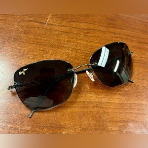 Maui Jim Sleek Black Rimless Sunglasses unisex